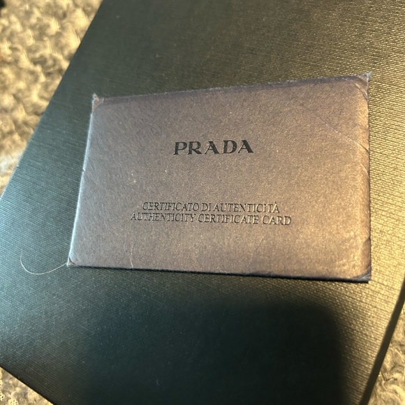 PRADA SAFFIANO LEATHER WALLET - Picture 6 of 7